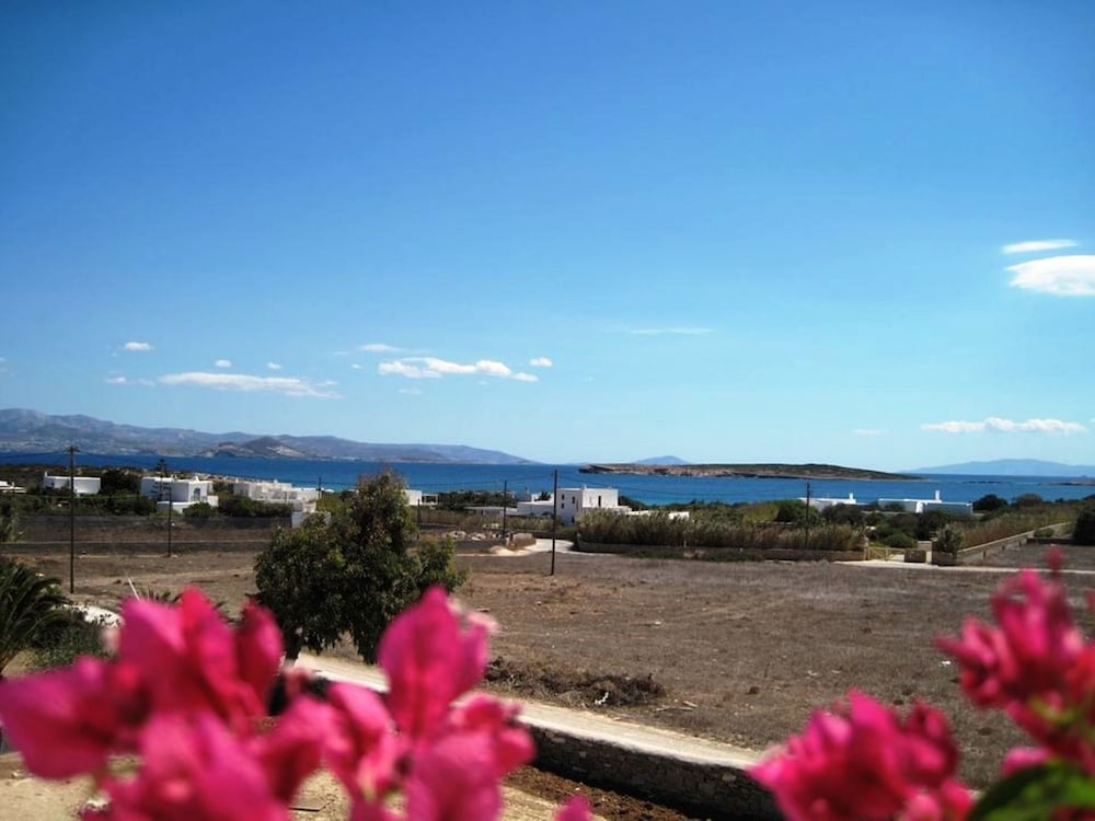 Aeraki Villas
