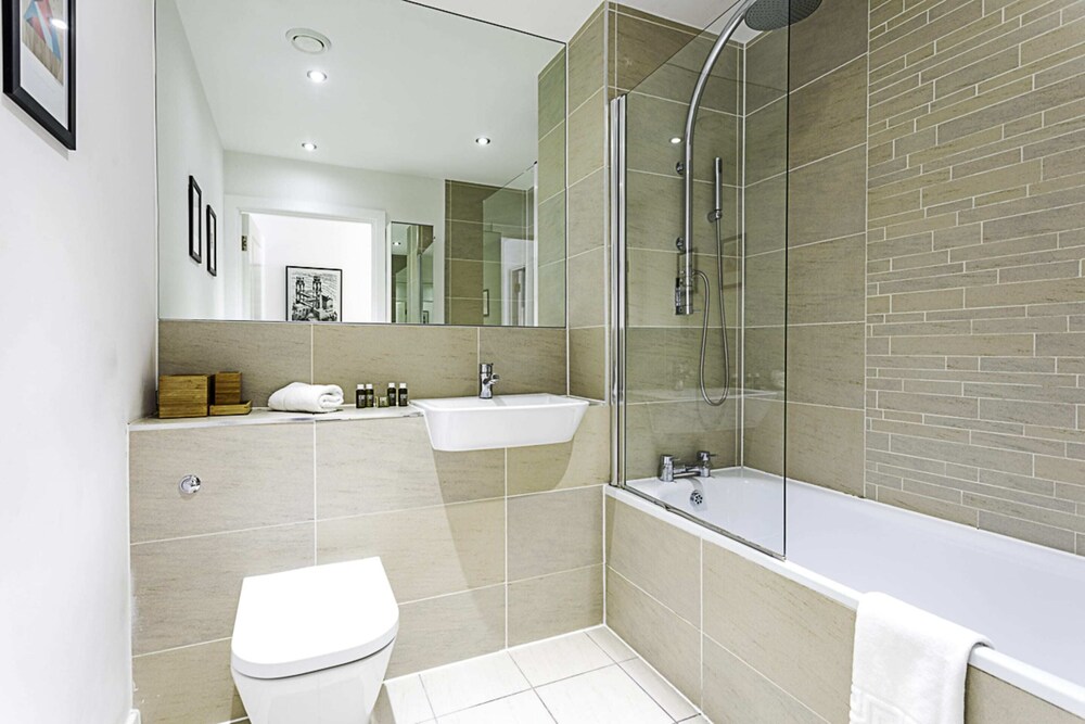 Beautiful Open Plan Garden Flat
