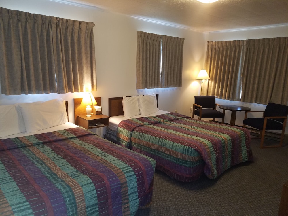 Out West Motel view 3