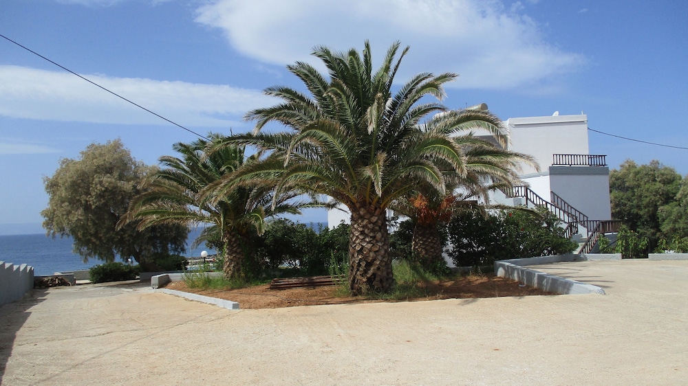 Hotel Kosta's House - Image 1