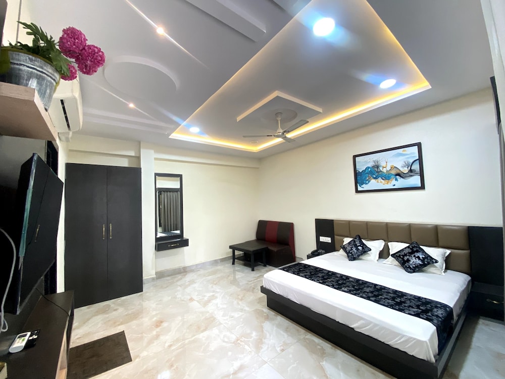 Hotel Blue Star