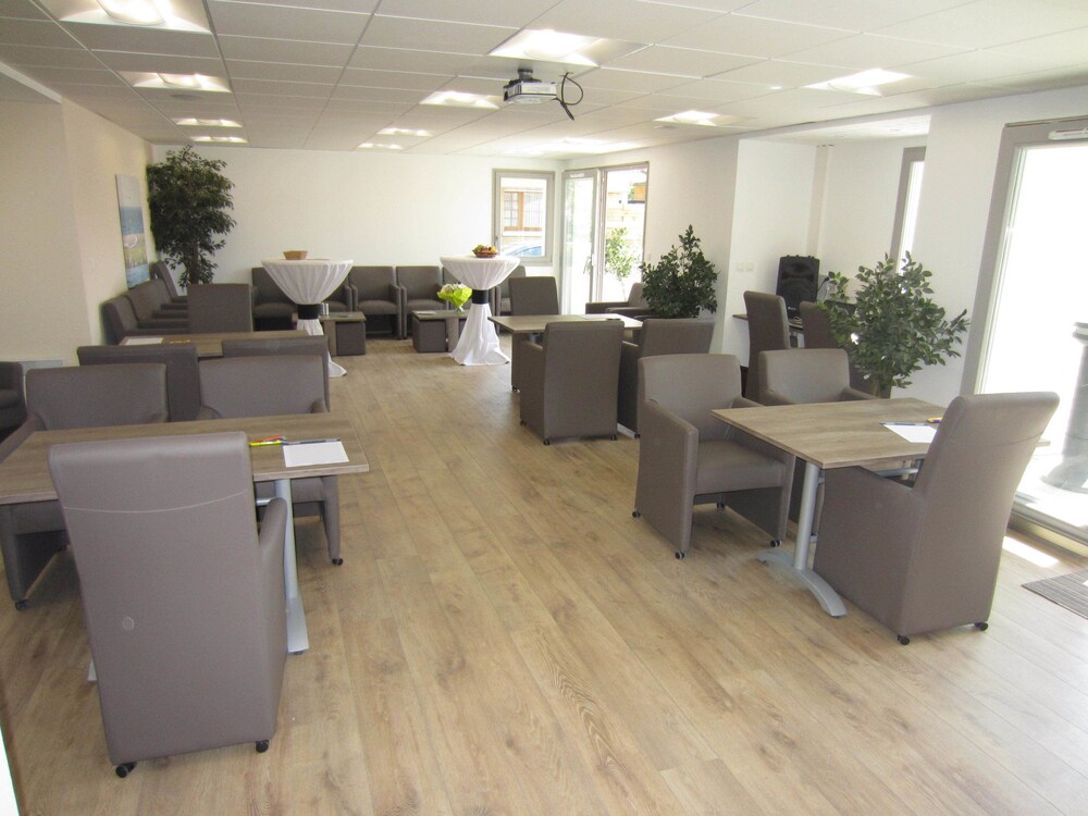 meeting & event spaces