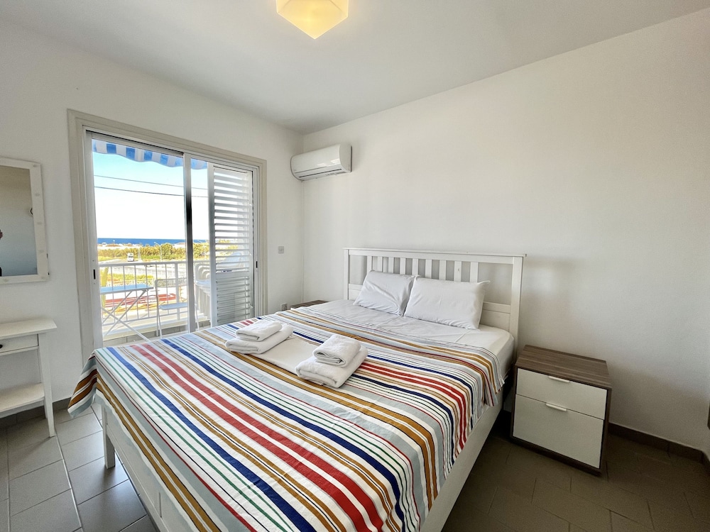 93 KAP - Stay Almyra House
