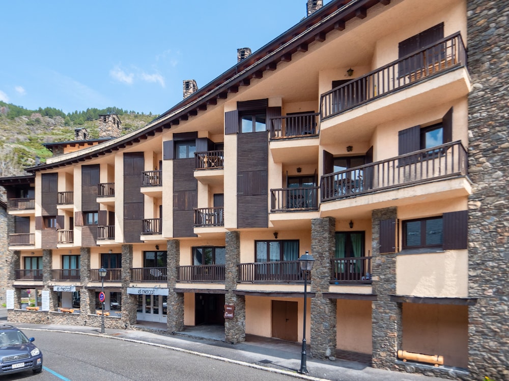 El Tarter Apartments