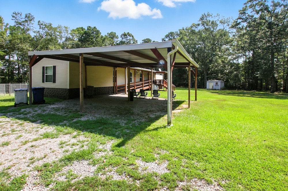 Tranquil Country Retreat Surrounded By Nature 3 Bedroom Home