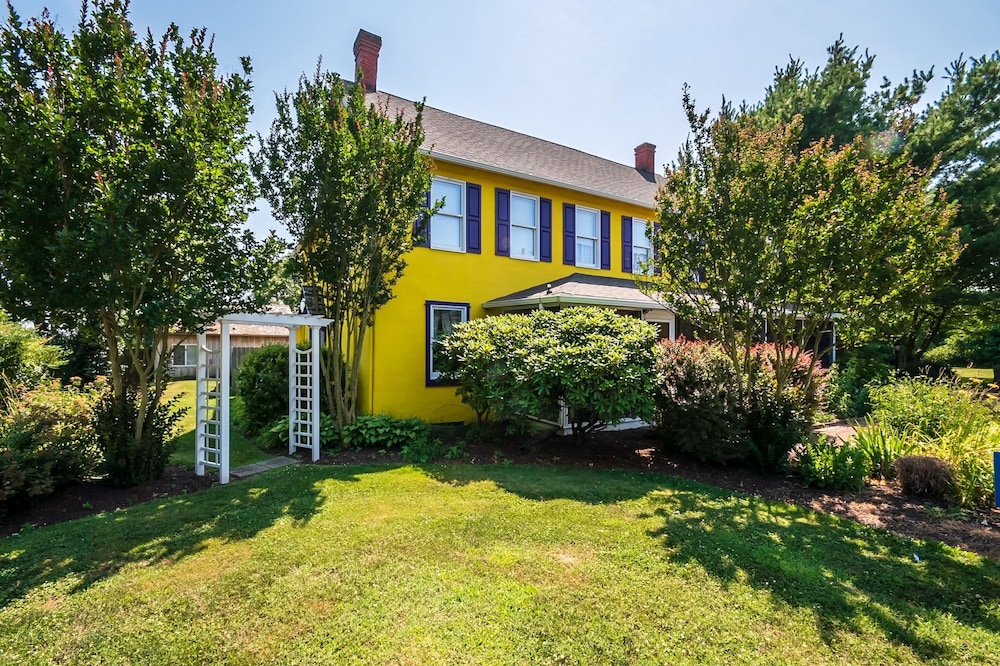 Homestead Bed & Breakfast at Rehoboth