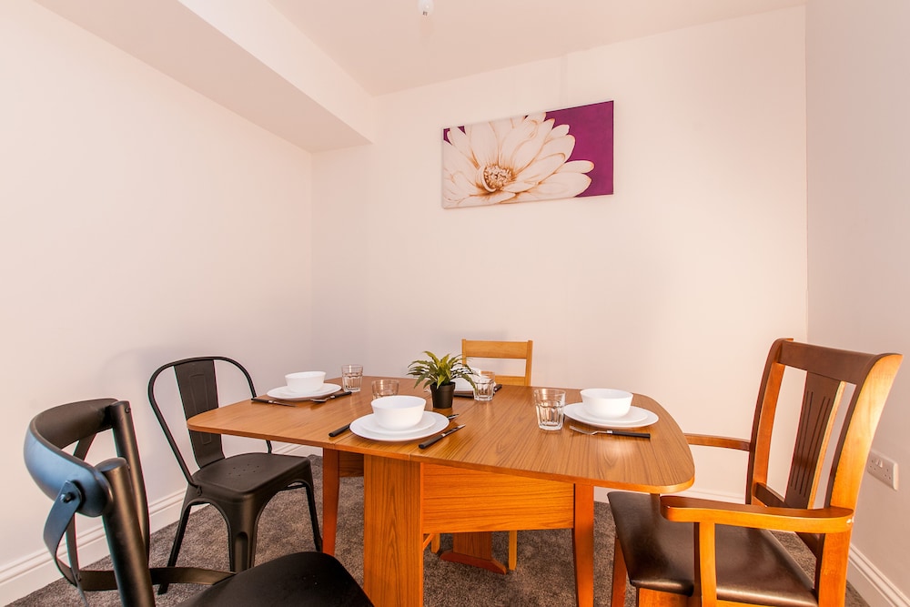 Dover Vacations - 2 Bed Flat in Pedestrianized High Street - Property Image 12