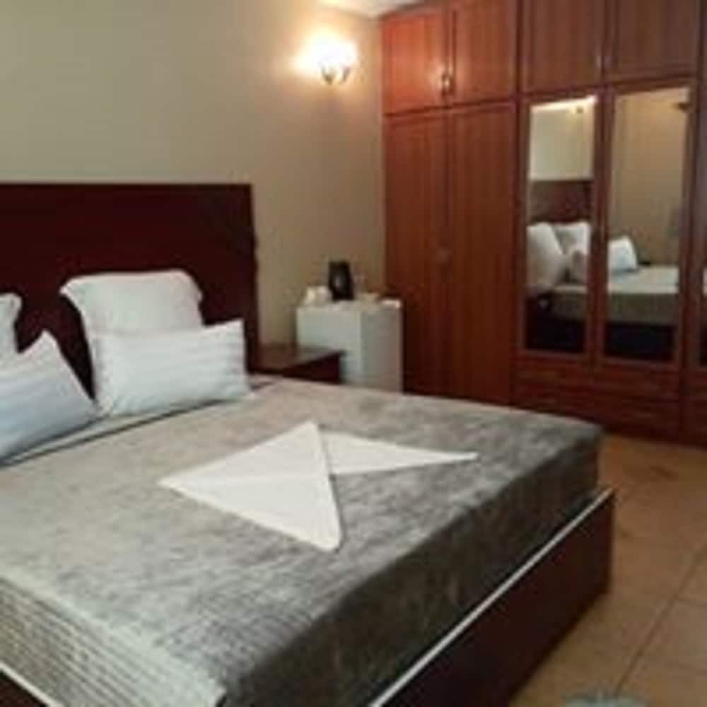 Zenith  lodge view 5