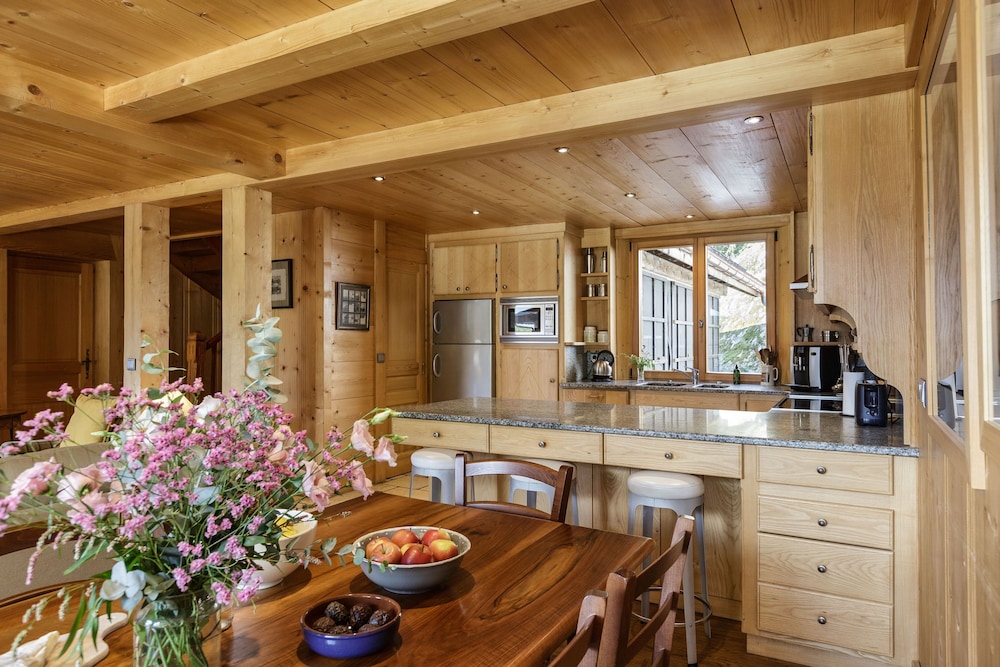 Chalet Scierie - Luxury Chalet With hot tub