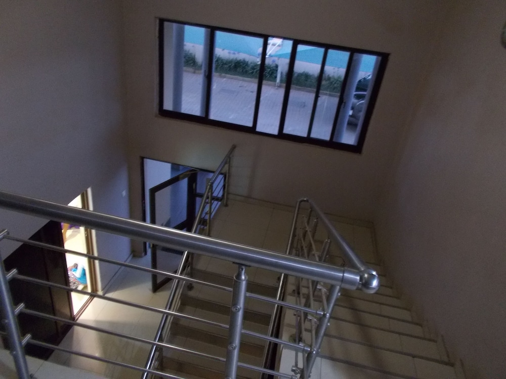 Four Pillars Lodge