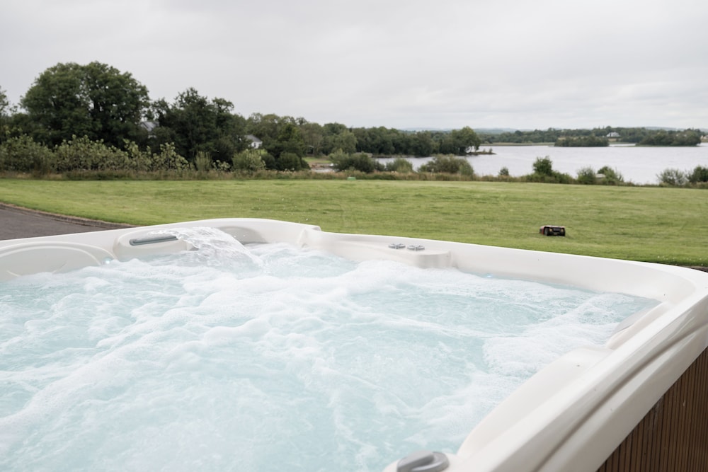 Luxury Waterfront Self-Catering Cabins