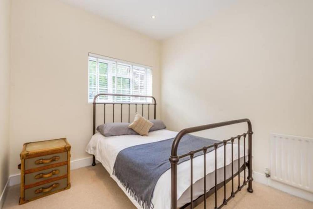 Logan Mews by Lime Street