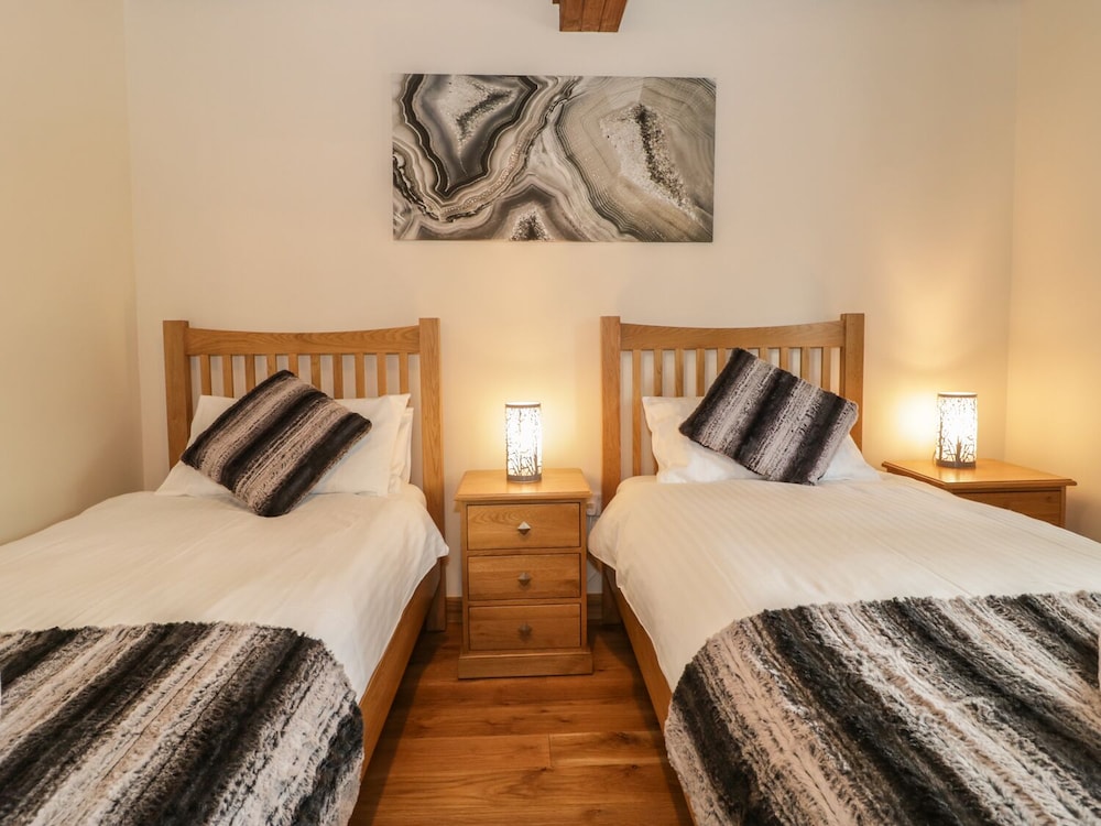 Elm Lodge view 5