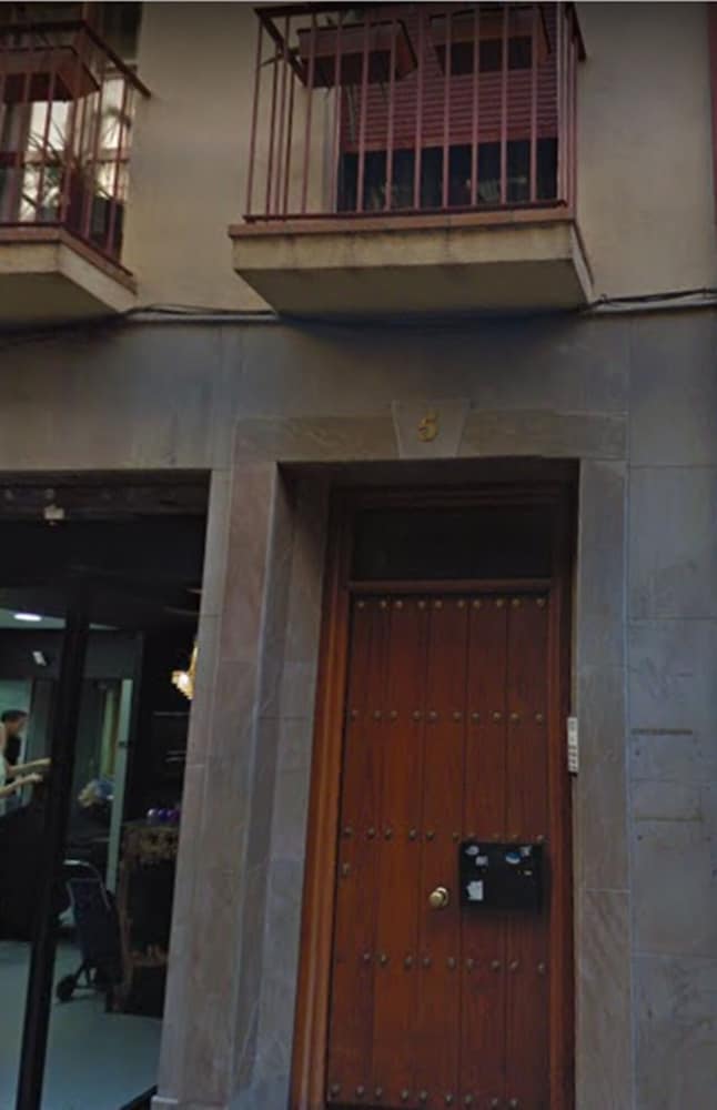 Cozy & Bright Apartment in the Center of Granada. Reyes Católicos view 5