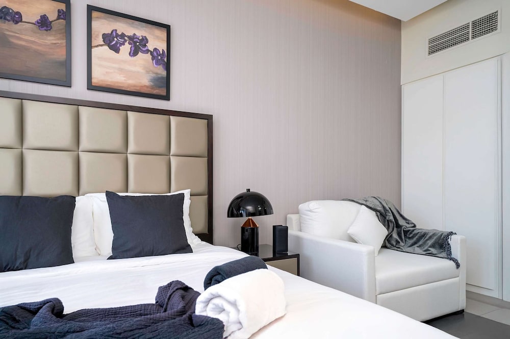 Chic Studio in Business Bay Near Burj Khalifa