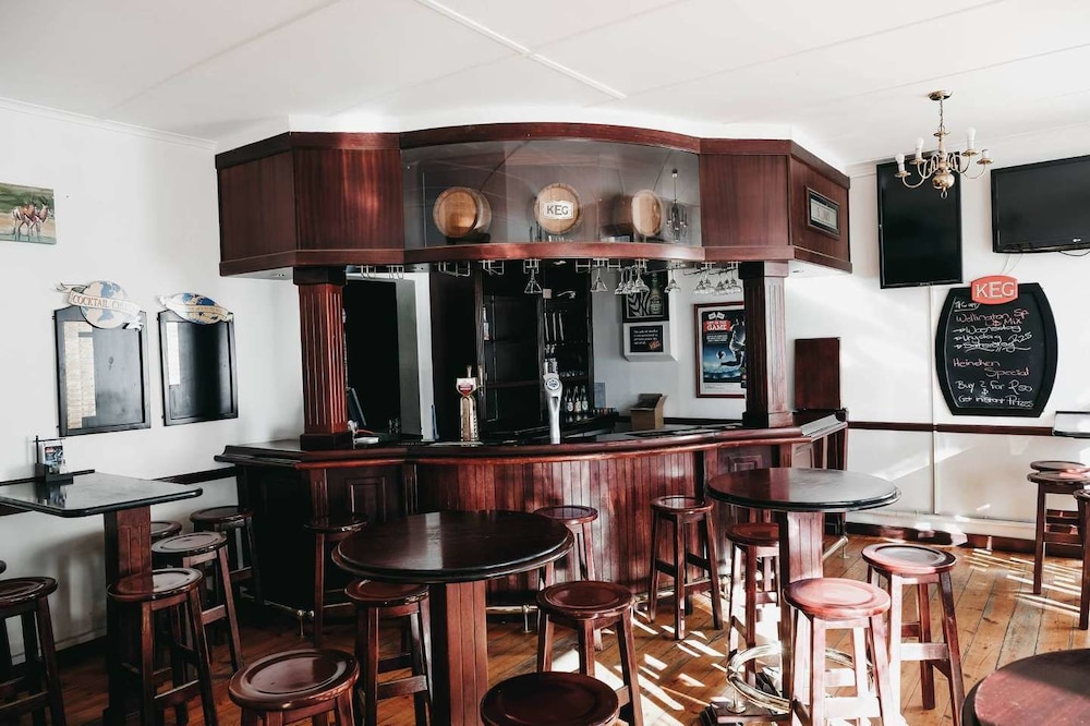Karoo Country Inn Hotel