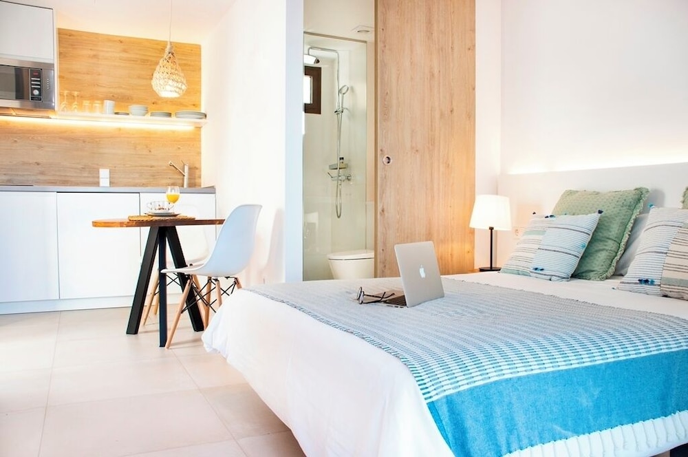 Aparthotel La Gaviota