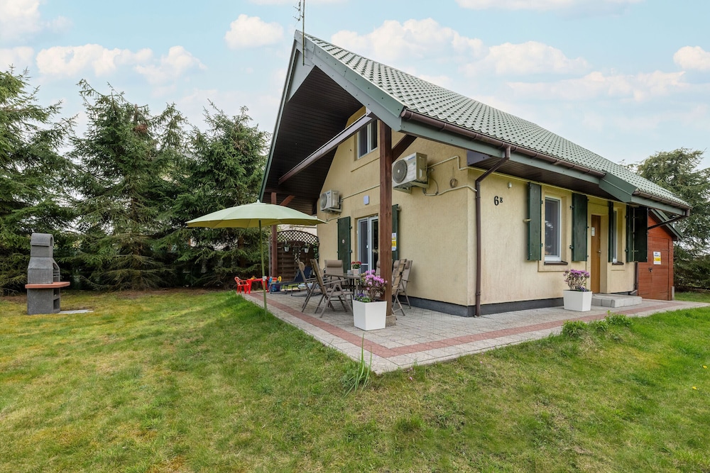 Beautiful House With Garden by Renters