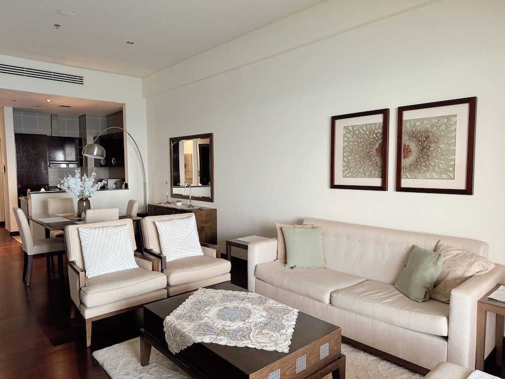 Resort Apartments - Royal Amwaj North