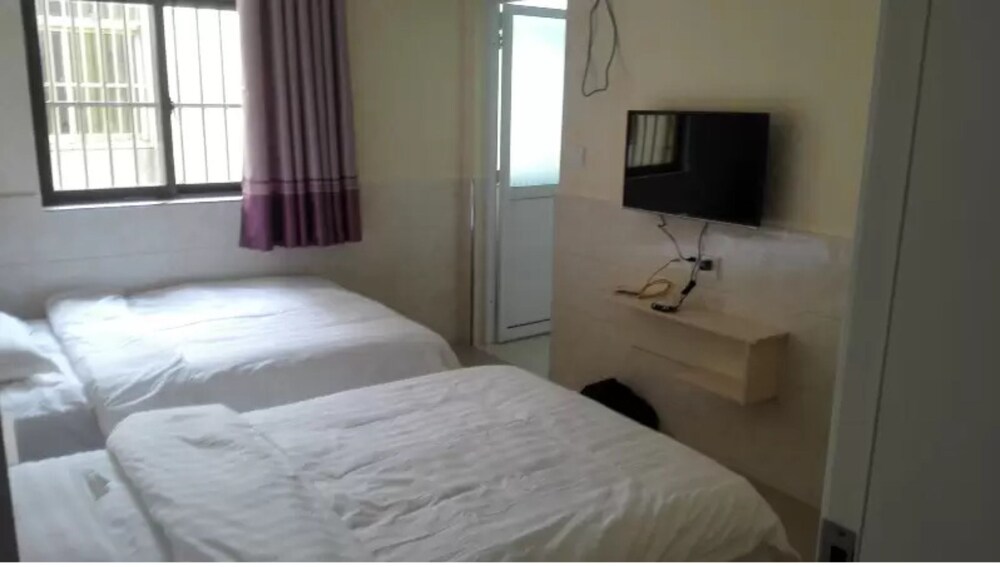 LuHuai Hotel
