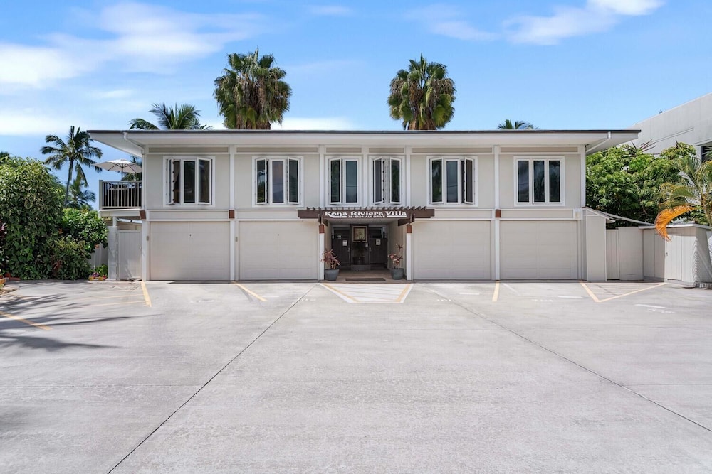 Premier Ocean Front Complex - No Stairs! - AC - Vrkcv