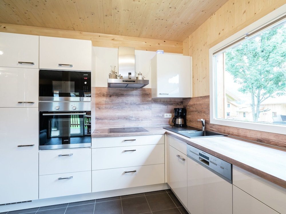 Spacious Chalet With Infrared Sauna