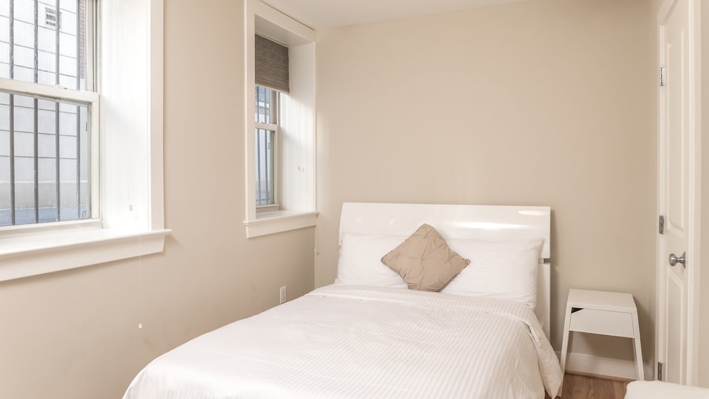 Thomas Circle 2br Furnished Condo 2 Bedroom Apts