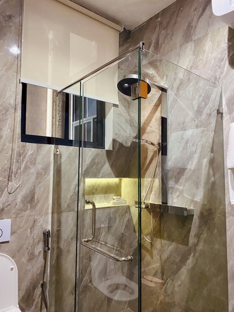Fahari Suites By WW