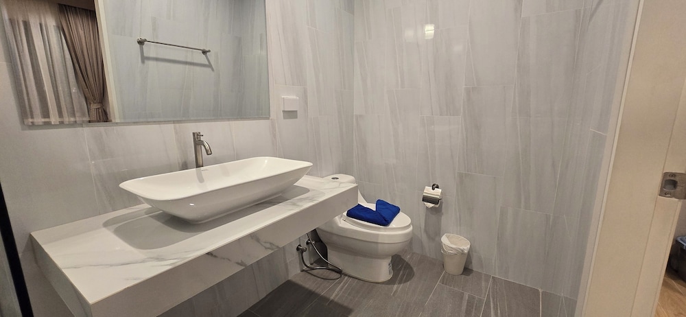 Goldena Residence Pool Villas