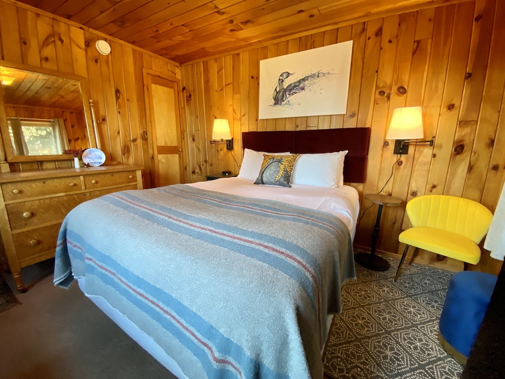 Cascade Lodge