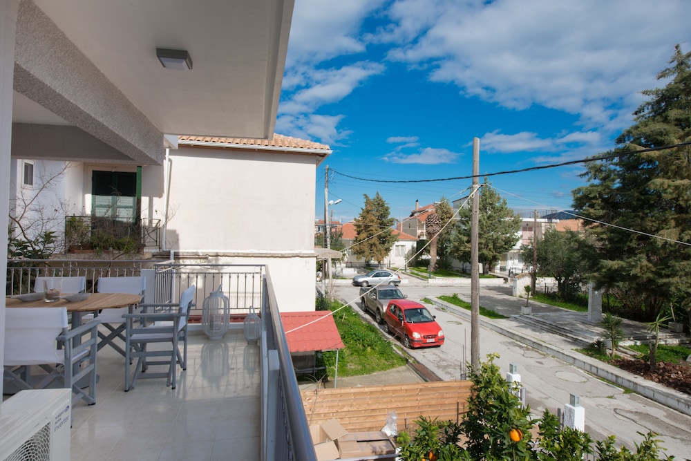 Regalo Apartments