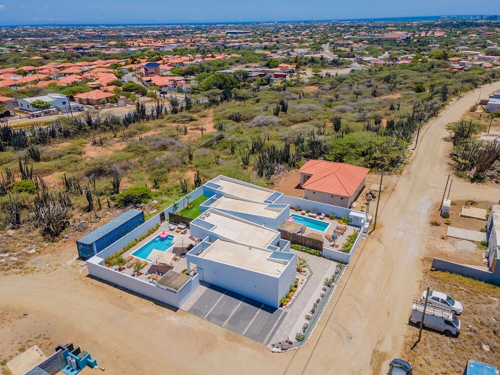 Newly Built Private Pool 3BR Parking Wi-fi