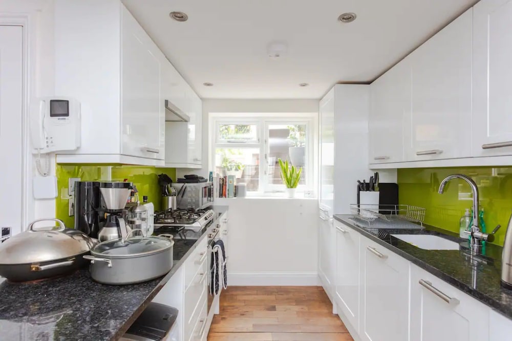 Stylish 3 Bedroom Home With Garden Near Kings Cross