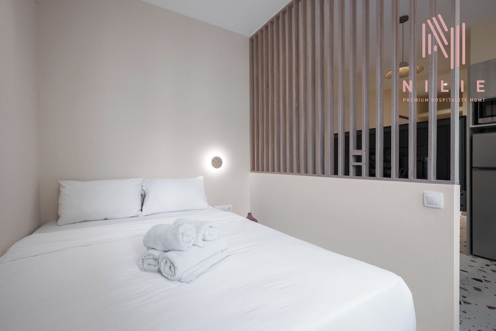 Phedra Studios Nilie Hospitality MGMT