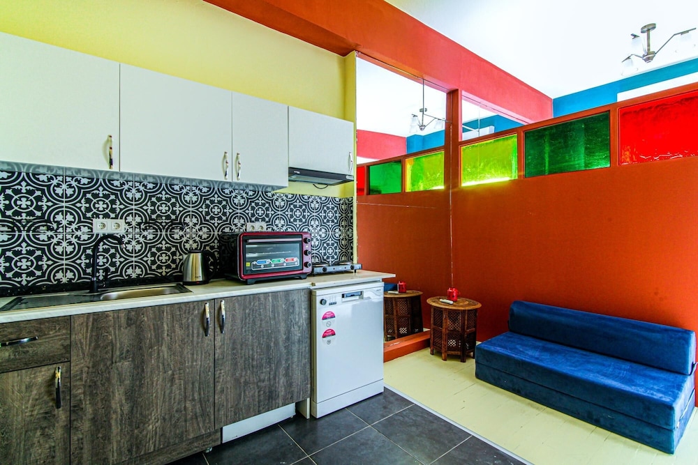 Fully Furnished Studio Flat in Beyoglu