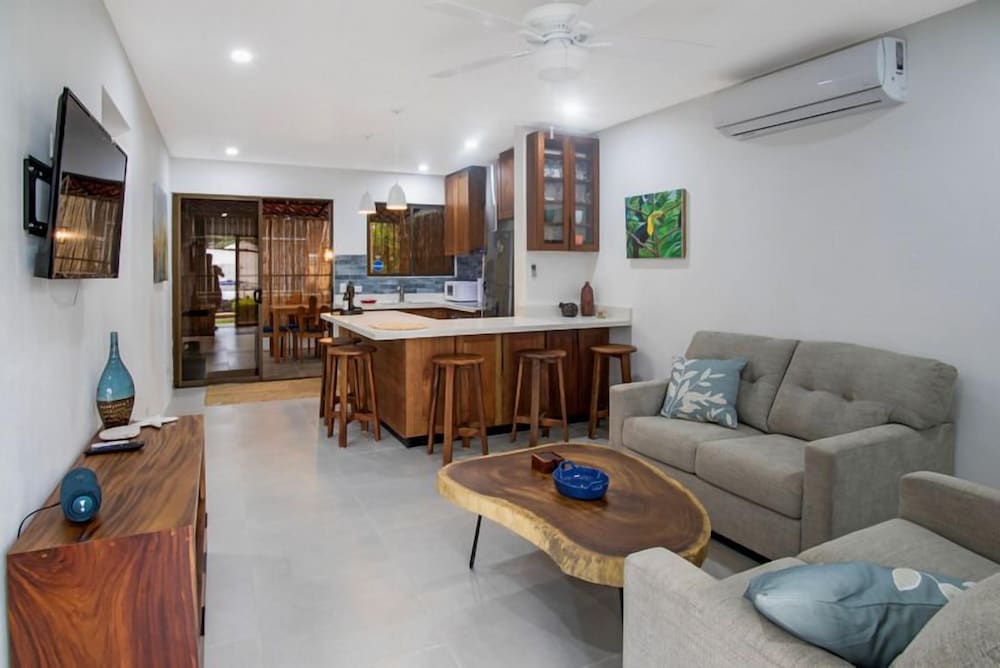 Minimalist Condo with a Beautiful New Design, Enclosed Patio, and Shared Community Pool