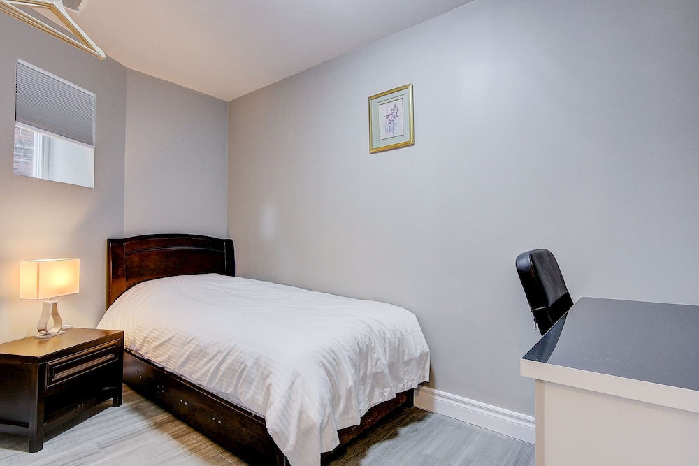 Spadina Guesthouse