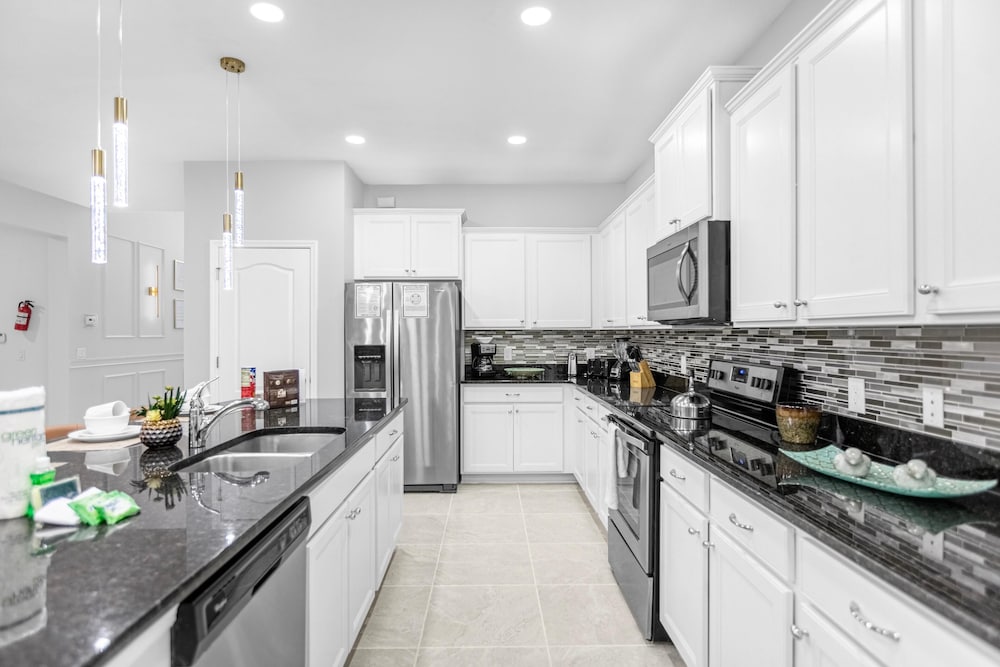 8881 QL Serenity Haven Luxurious Disney World