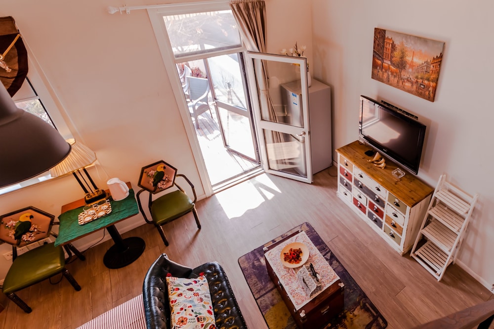 Qiyu Homestay - West Nanjing Road Branch