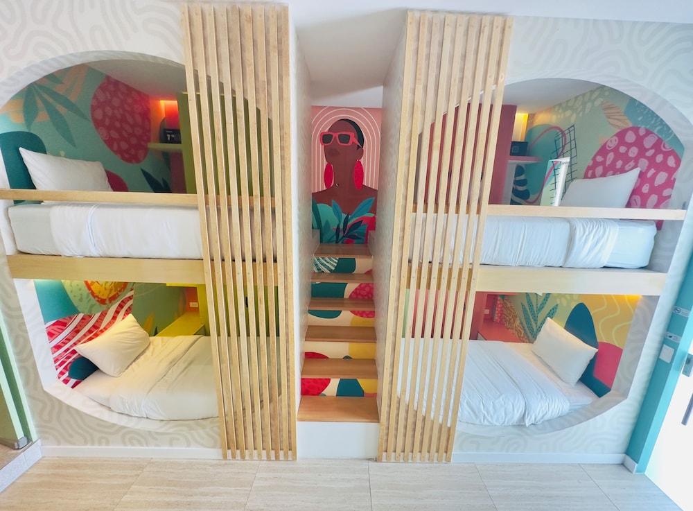 Hotel Nomadic Design view 3