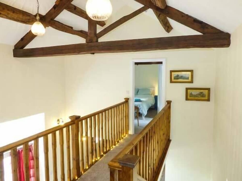 Vale Barn view 5