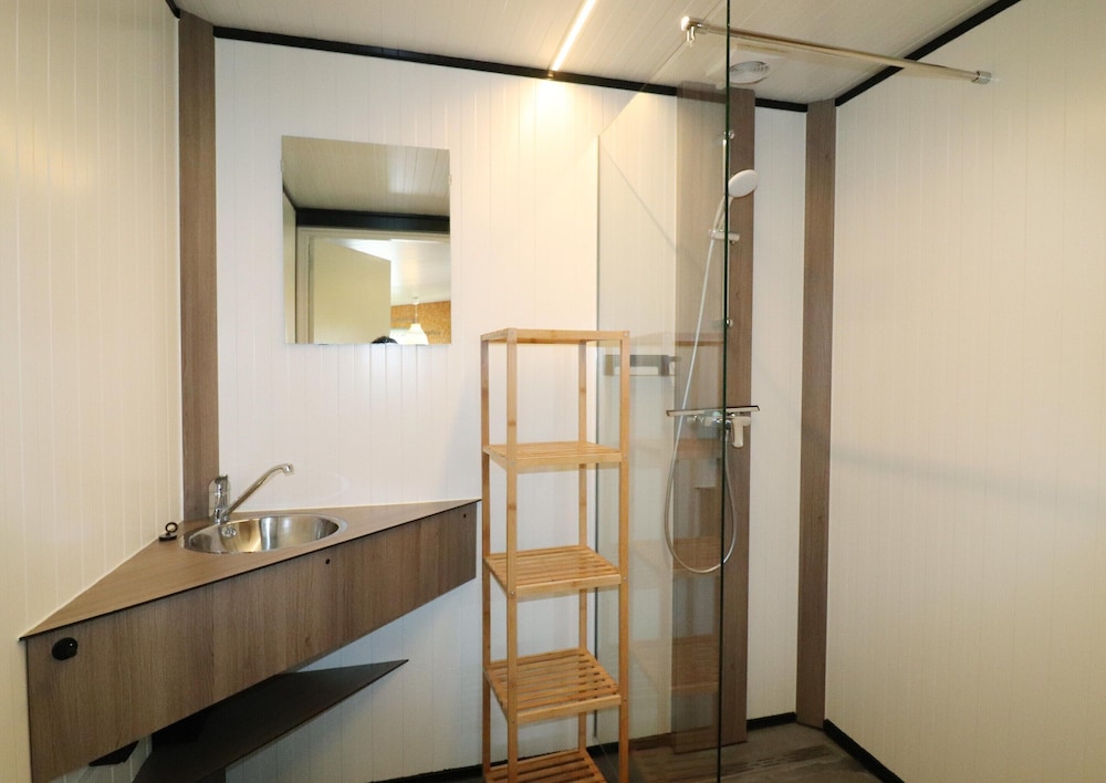 Cabin by Hegermeer With Boat Rentals