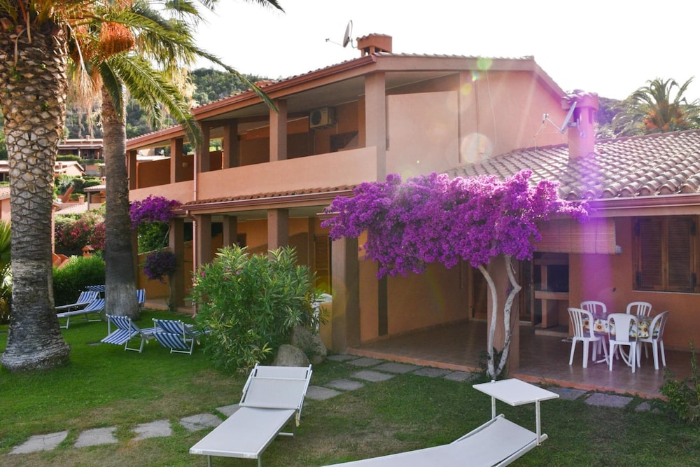 Apartment Costa Rei Near Sandy Beaches view 4