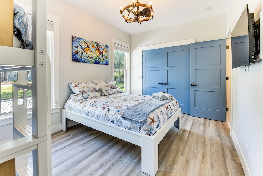 Tranquility & Nearby Beach Access: Private Oasis