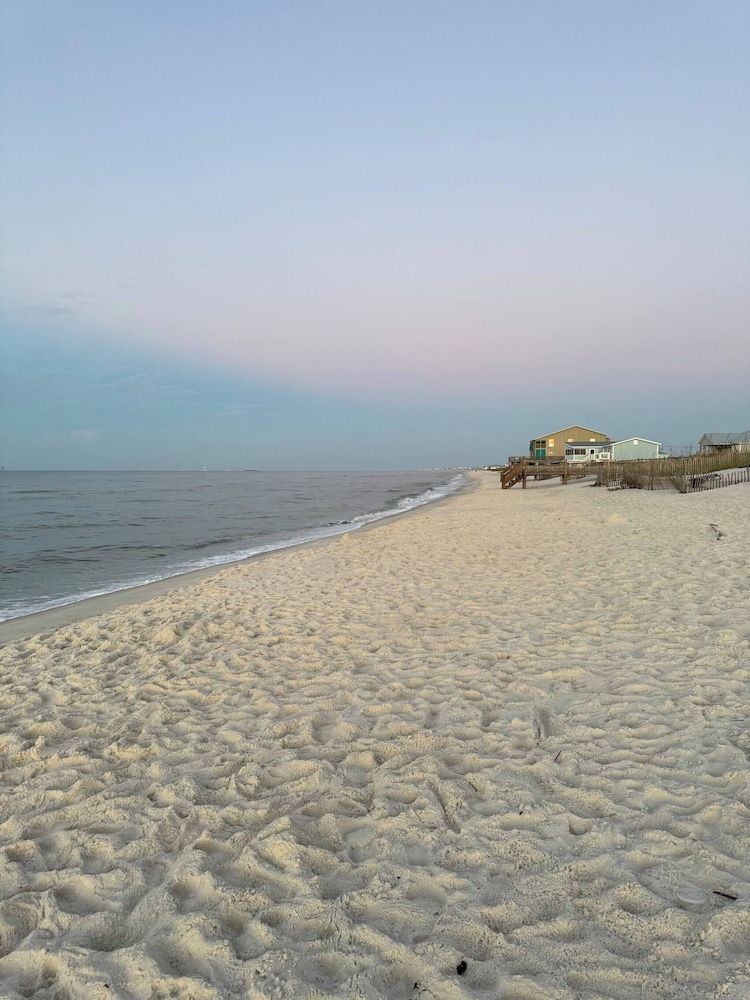 4005 Rookery 3 Sea Story With 2 Pools Beach Access and Lots of Beach Amenities