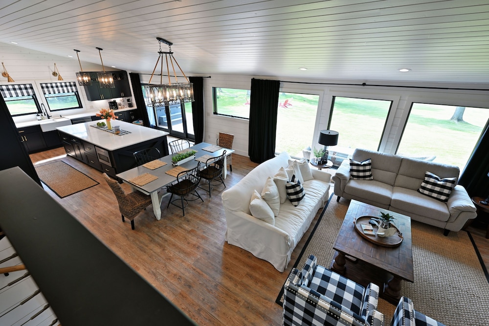 The Namakagon Lakehouse 4 Bedroom Home