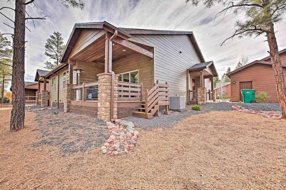 Chic Show Low Townhome w/ Bbq: Dogs Welcome! view 5