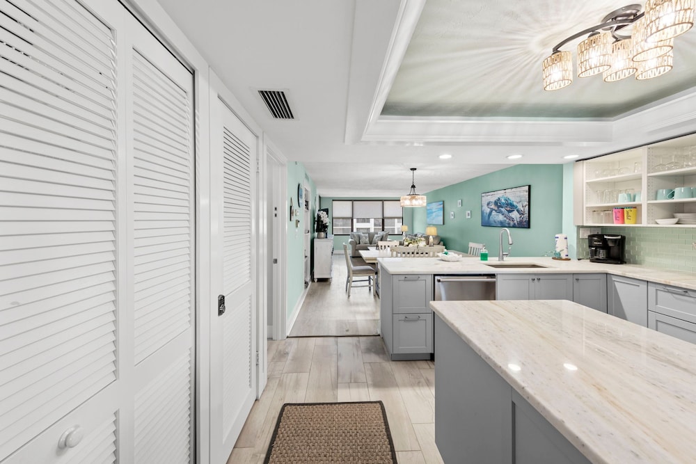 Loggerhead Cay 472 - Beach Front Pet-friendly