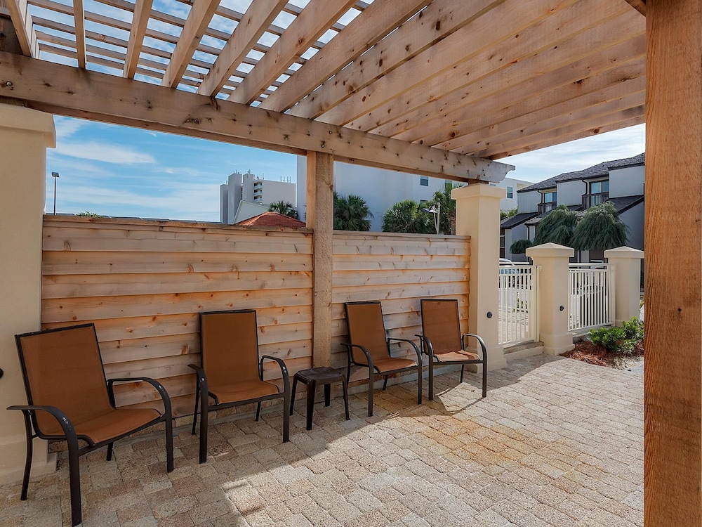 Dune Villas 6A