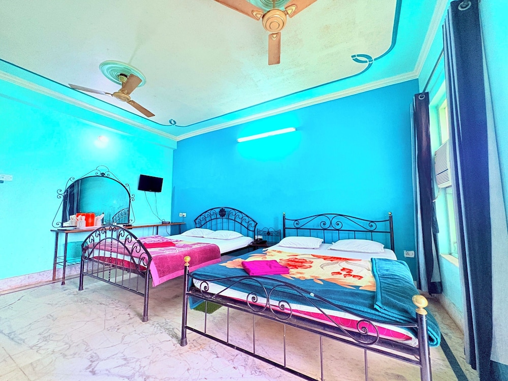 Binapani Hotel & Restaurant Tarapith